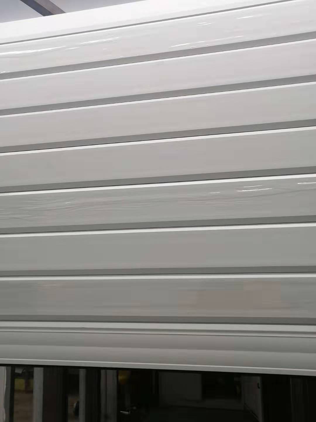 100型圓(yuán)孔雙筋鋁合金型材(cái)卷簾門 100型圓孔雙筋鋁合金型材卷簾(lián)門